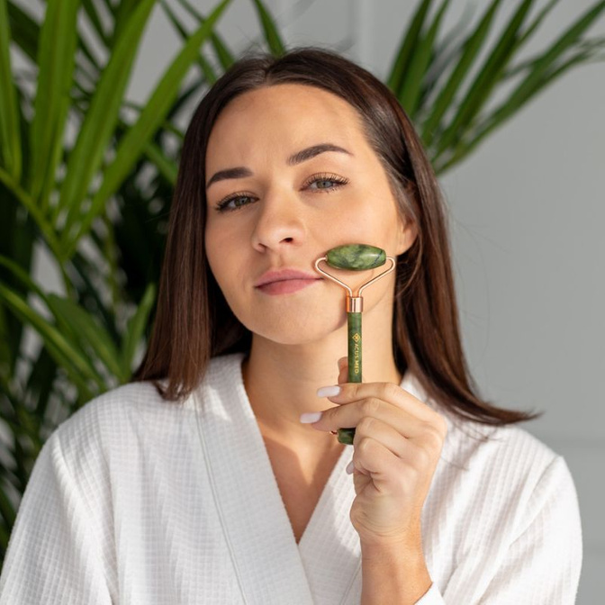 Gua Sha Jade Roller | Rolă de masaj facial Acus Med - verde